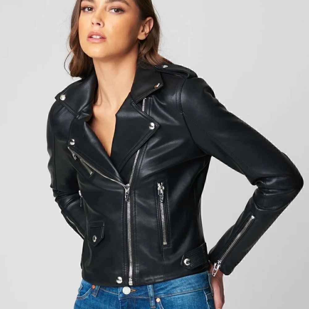 Black BLANKNYC Leather Jacket - Black w Silver Zippers Size XS Ripping on Coller
